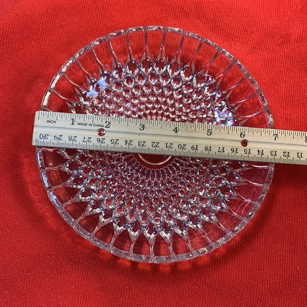 7 Inches Teardrop Design Round Glass Appetizer Nuts Dining Serving Bowl Dish